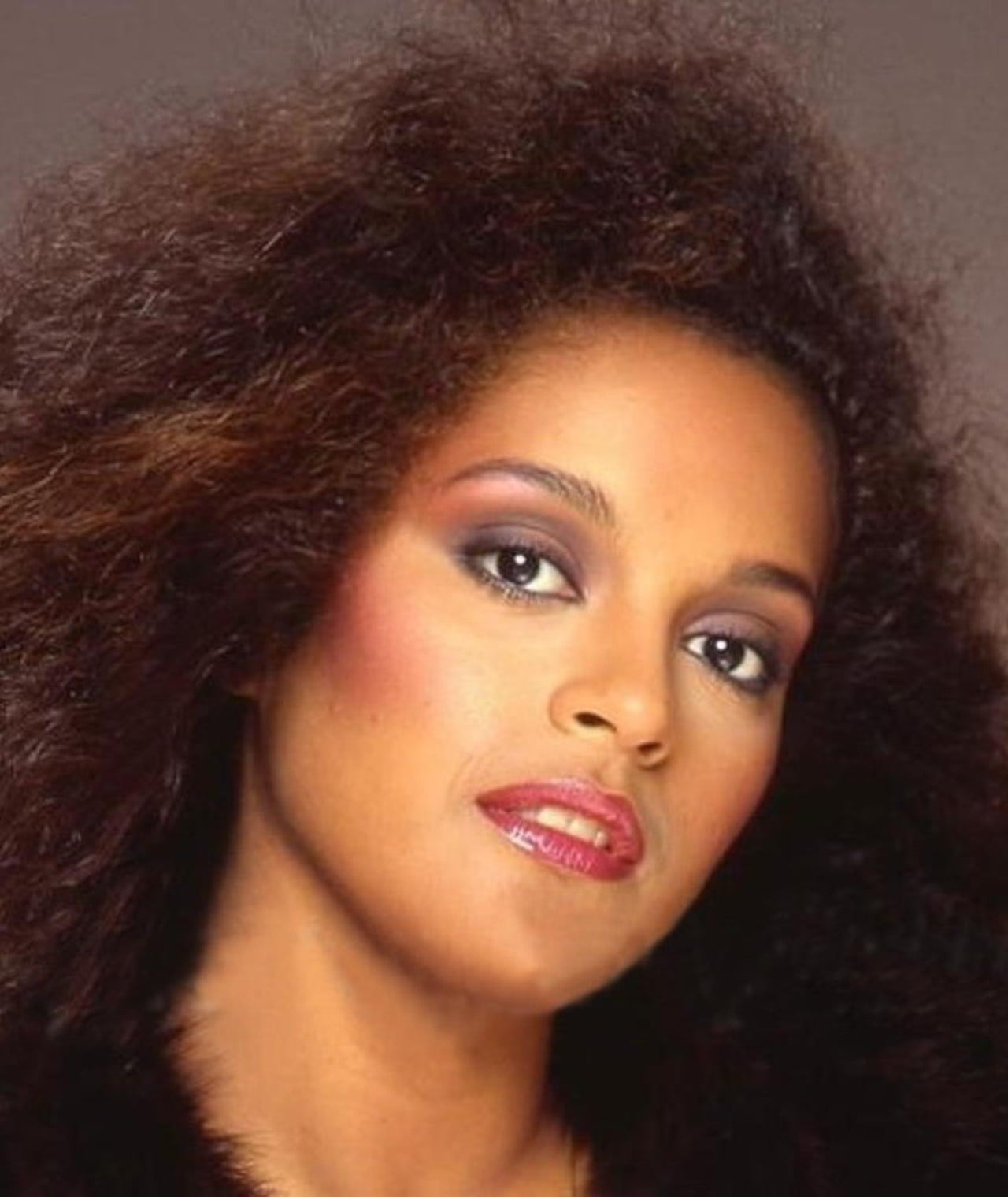 Jayne Kennedy nude 7