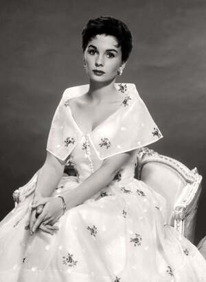 Jean Simmons nude 9
