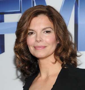 Jeanne Tripplehorn nude 11