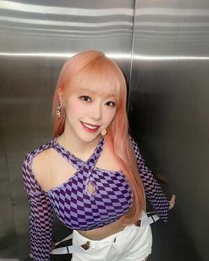 Jeewon nude 3