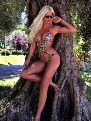 Jelena Karleusa nude 12