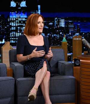 Jen Psaki nude 4
