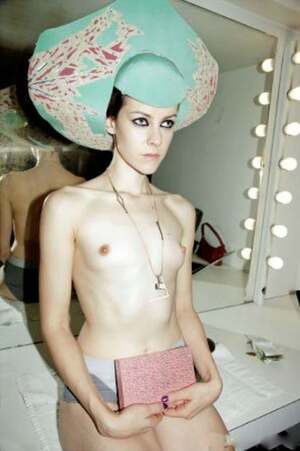 Jena Malone nude 5