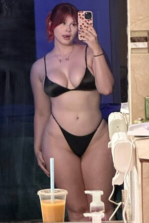 Jenn Rowley nude 11