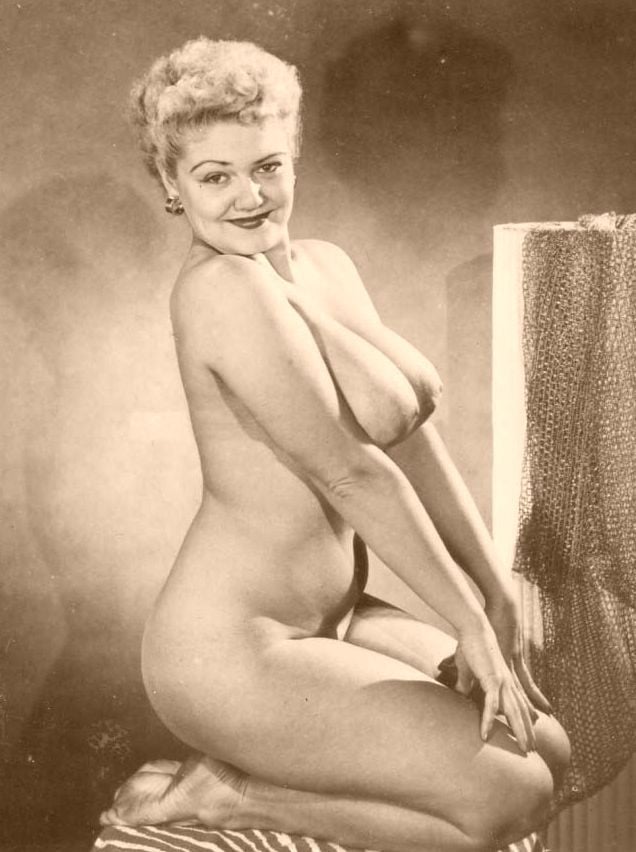Jennie Lee nude 8