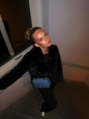 Jennifer Carlsson nude 10
