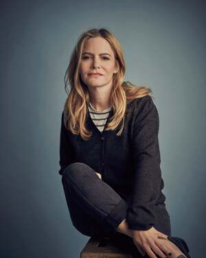 Jennifer Jason Leigh nude 3