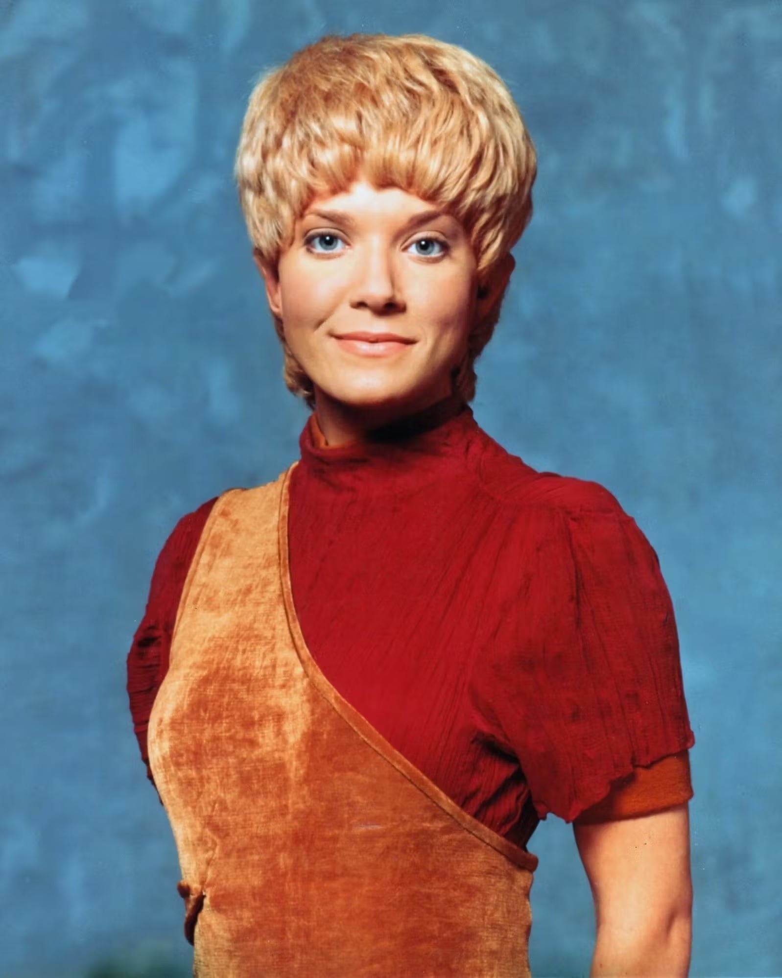 Jennifer Lien nude 3