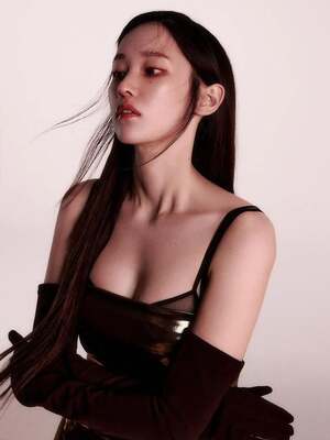 Jeon Jong-seo nude 8