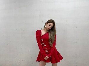 Jeon Somi nude 11