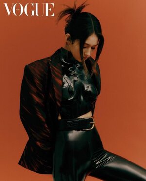 Jeon Somi nude 8