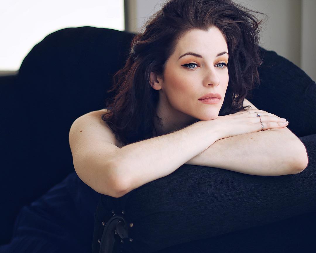 Jessica De Gouw nude 5