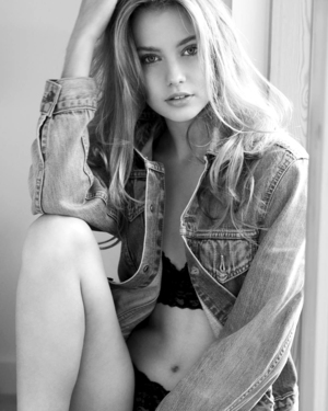 Jessica Towner nude 6