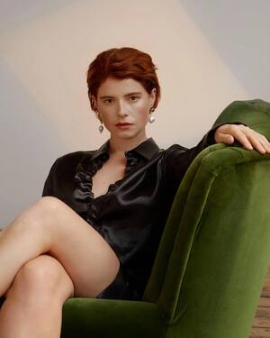 Jessie Buckley nude 11