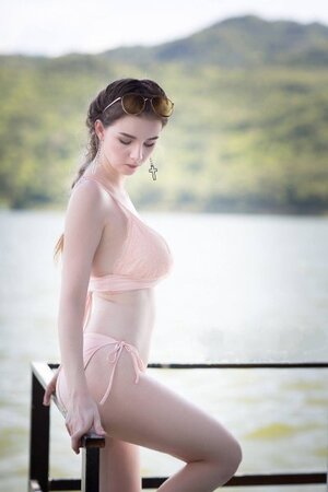 Jessie Vard nude 11
