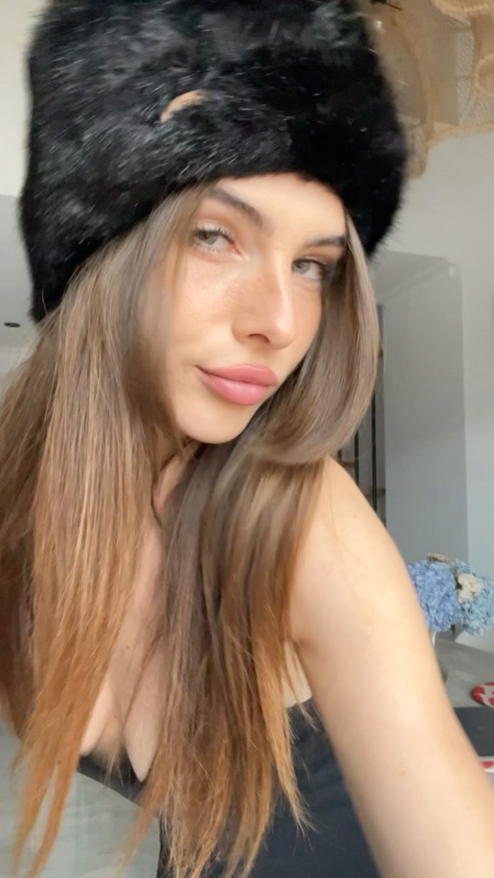 Jil Hardig nude 8
