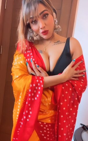 Jinnie Jaaz nude 8