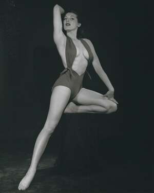 Joanne Arnold nude 2