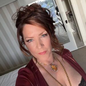 Joely Fisher nude 9