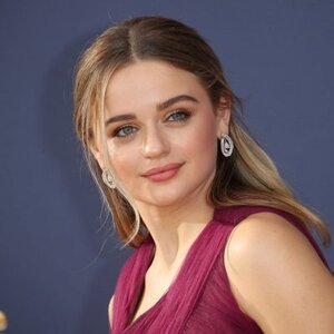 Joey King nude 10