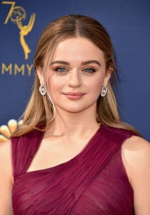 Joey King nude 11