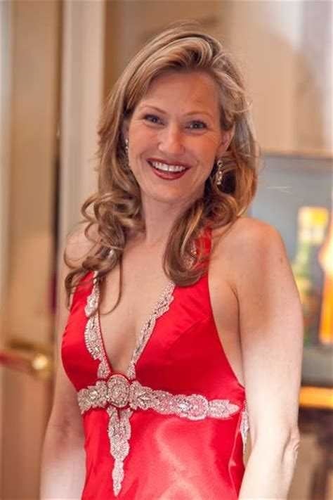 Joey Lauren Adams nude 7