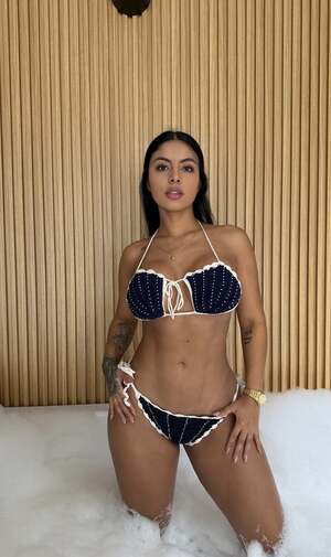 Johana Giraldo nude 7