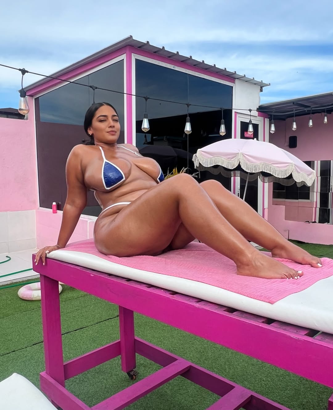 Johanny Valentina nude 11