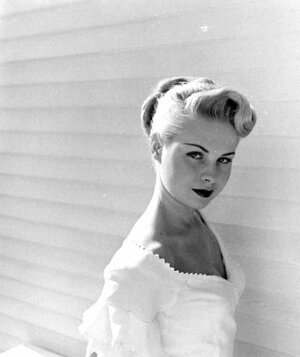 Joi Lansing nude 10