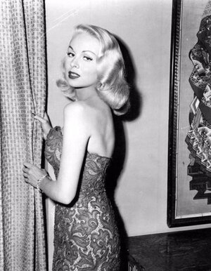 Joi Lansing nude 5