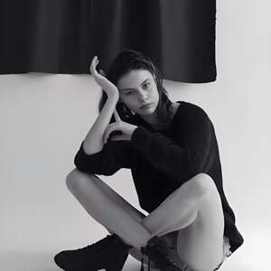 Jordan Mcewen nude 6