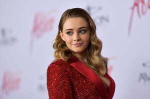 Josephine Langford nude 5