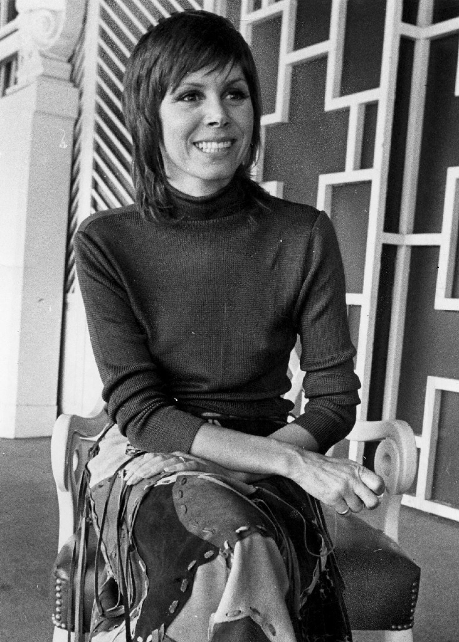 Judy Carne nude 5