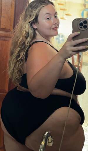 Juicee Fruitee nude 9