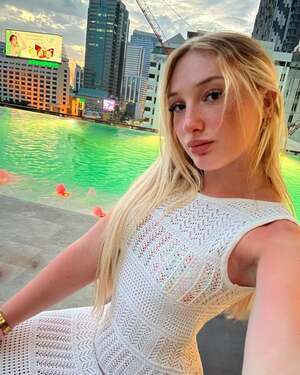 Juli Luxie nude 10