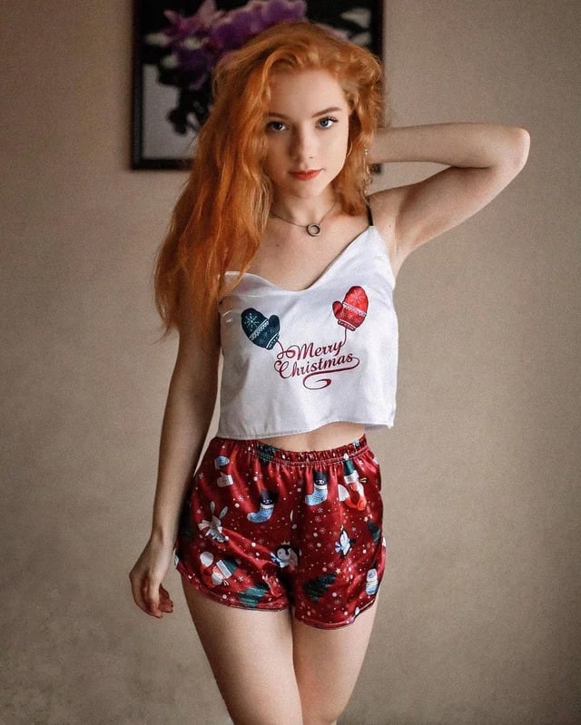 Julia Adamenko nude 10