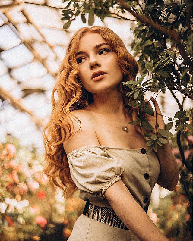 Julia Adamenko nude 8