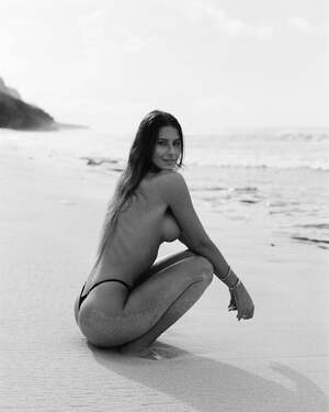 Julia Janiszewska nude 7
