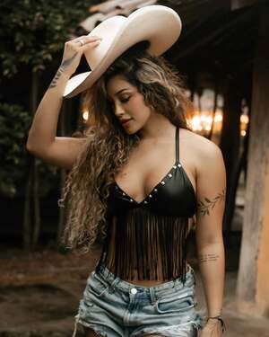 Juliana Giraldo nude 8
