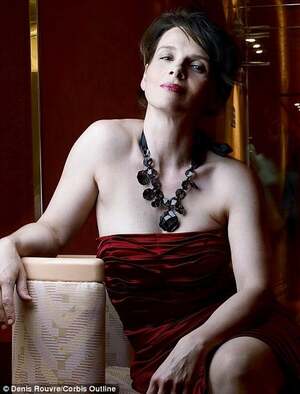 Juliette Binoche nude 2
