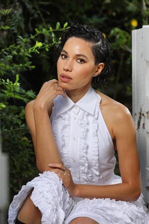 Jurnee Smollett nude 10