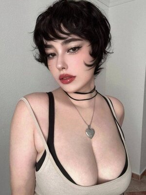 Jyuna Undomiel nude 6