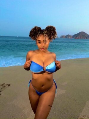 Kalani Rodgers nude 3