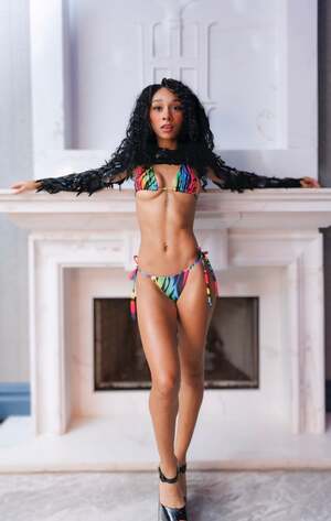 Kalena Kelly-Rossop nude 7