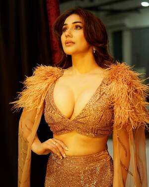 Kangna Sharma nude 11