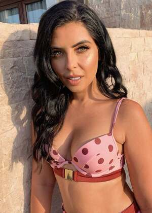 Kara De La Hoyde nude 8