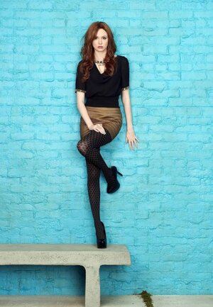 Karen Gillan nude 4