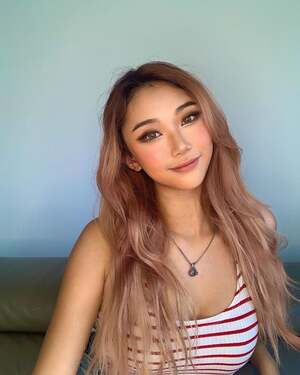 Karen Zeng nude 7