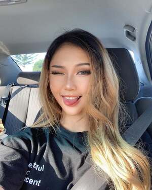 Karen Zeng nude 9
