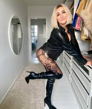 Karin Blok nude 4